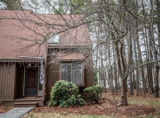 1 Victoria Dr, Merrimack, NH 03054
