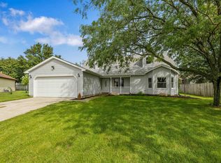 304 Morning Wind Pl, Kendallville, IN 46755