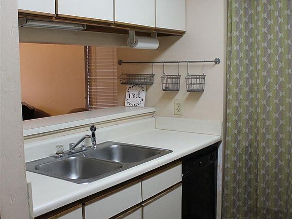 5th image of 5107 Nicholson Dr APT A31
