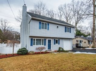 12 Delaware Ave, Lake Hopatcong, NJ 07849