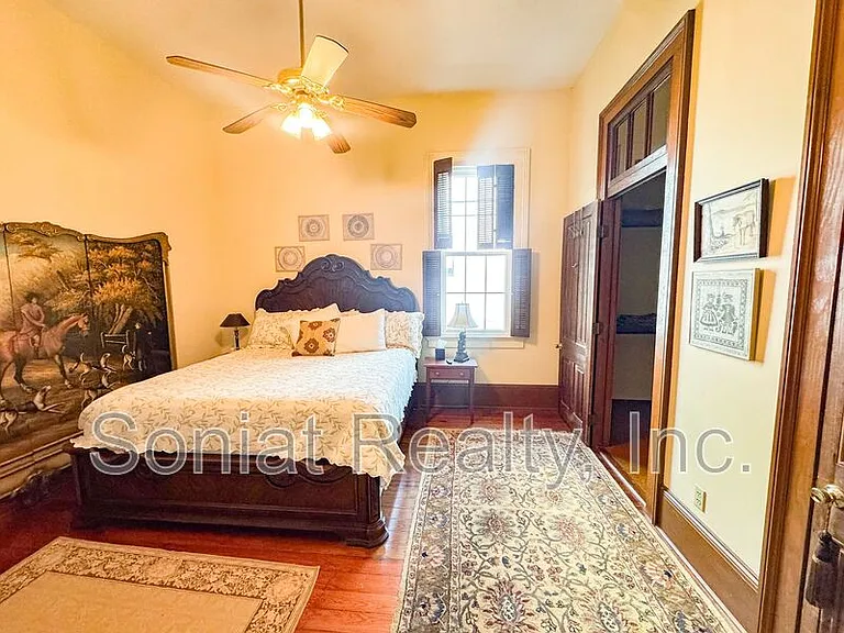 2726 Prytania St #7 — Photo 8