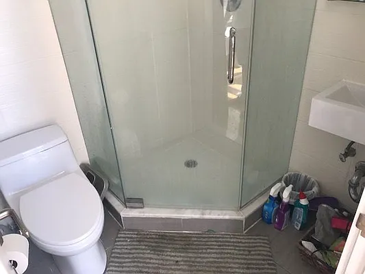 Rented by Premier Metro Realty Corp | media 22