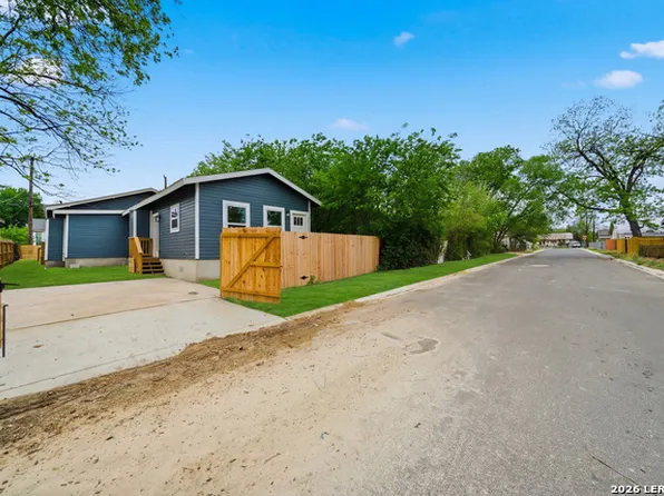 1225 Burnet St, San Antonio, TX