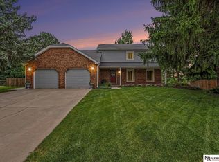 5931 Branford Pl, Lincoln, NE 68512