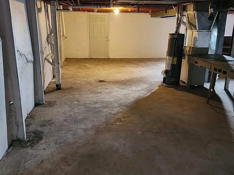 920 E 83rd St #920 — Photo 22