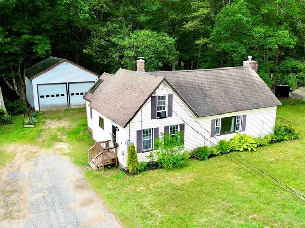40 New Chester Road, Hill, NH 03243