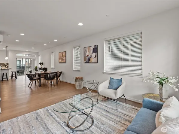 15729 NE 14th Aly, Bellevue, WA 98008