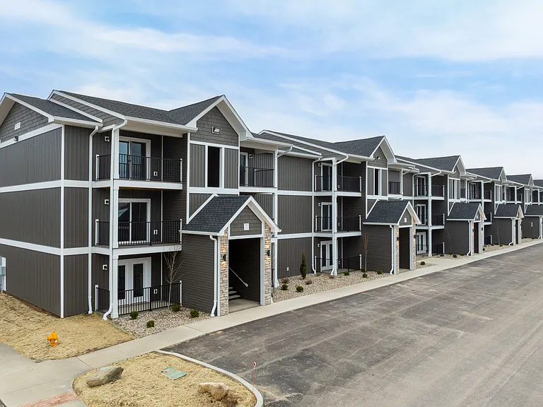 Compass Flats — Photo 7