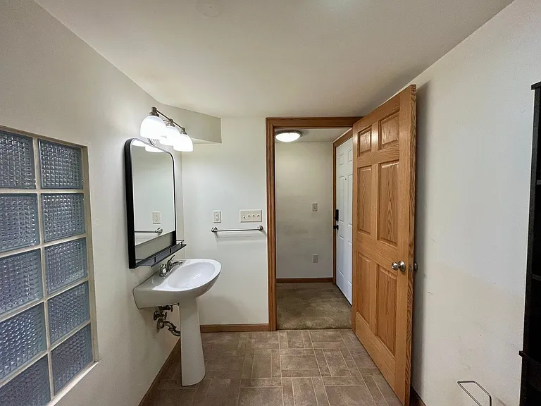 2093 Creek Rd — Photo 11