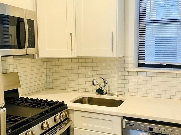 2nd image of 1417 31st Ave APT 1A