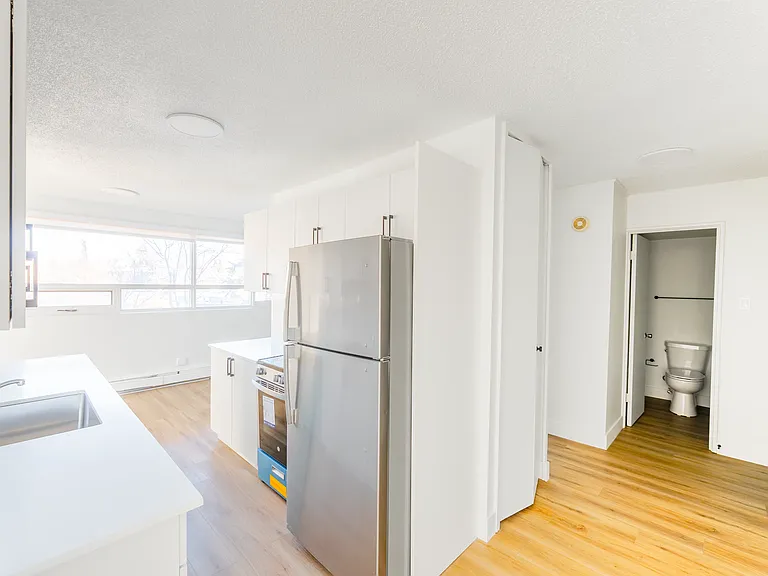 815 50th Ave SW — Photo 35