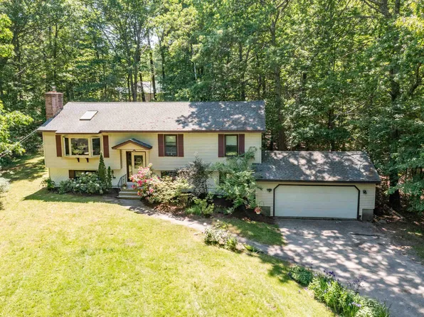 27 Beacon Hill Road, Derry, NH 03038