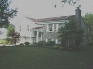 6088 Tuscarawas Rd, Industry, PA 15052