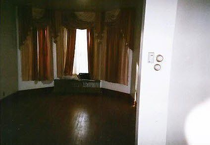 5th image of 939 N Avers Ave