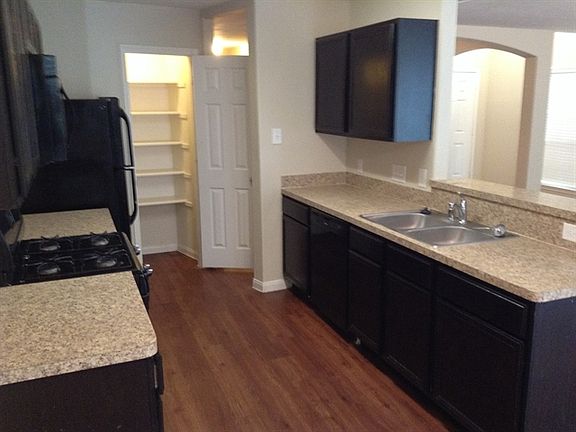 3rd image of 15470 Bammel Oaks Ct