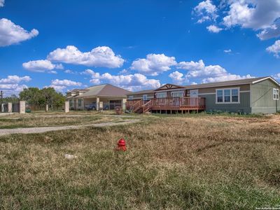 93 Las Palomas Dr, Lytle, TX, 78052