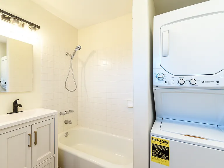 12571 Kensington Ln — Photo 4
