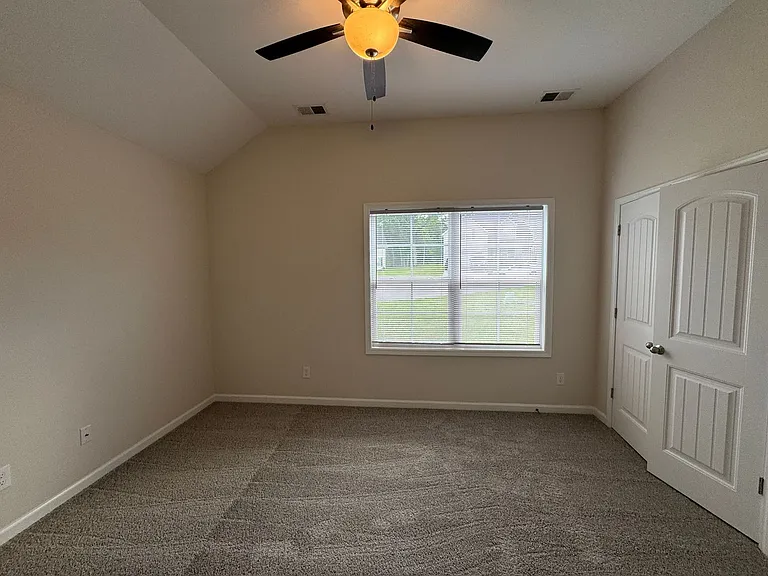 1605 Gambill Wood Dr — Photo 8