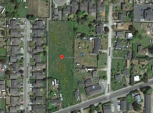 1417 Railroad Dr, McKinleyville, CA 95519