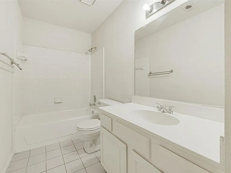 4910 Brownfields Ct — Photo 20
