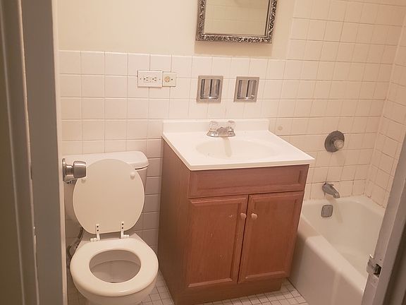4th image of 4300 W Ford City Dr APT 409