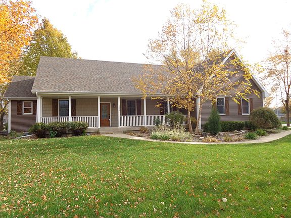 2nd image of 1200 Cardinal Dr
