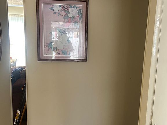 3rd image of 209 Marx St