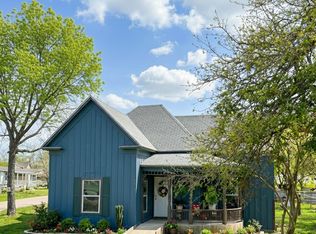 501 Brewster St, Florence, TX 76527