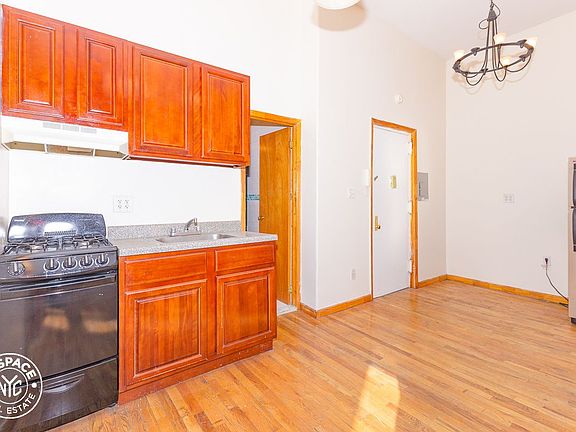 2nd image of 132 Graham Ave #3AB