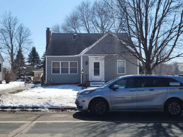 723 Elm St W, Nya, MN 55368