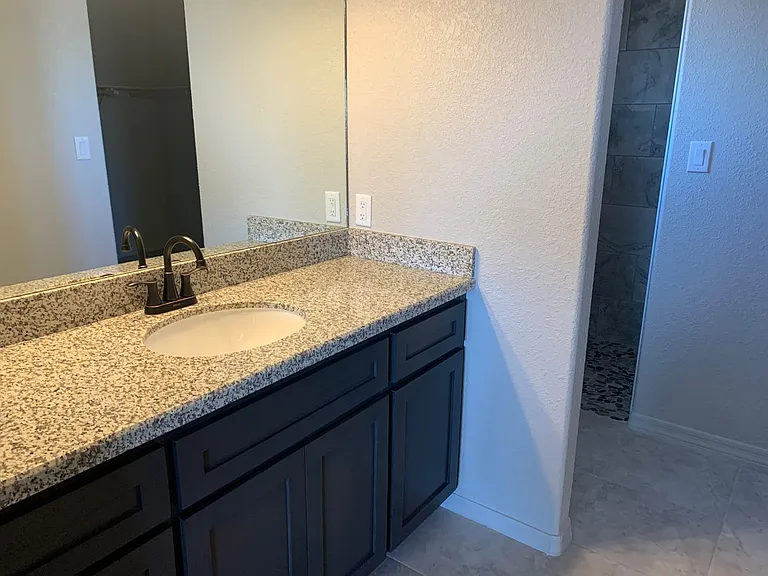 11649 E 33rd Pl — Photo 13