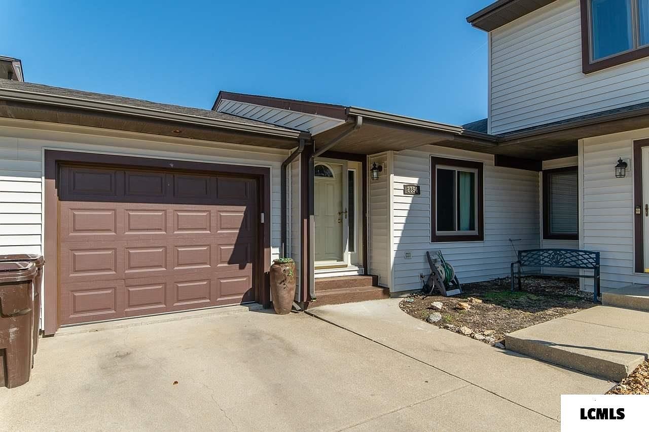 2354 Railsplitter Ave, Lincoln, IL 62656 Zillow