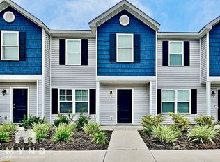 28 Brown Thrasher Ct, Port Wentworth, GA 31407
