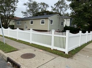 358 S Franklin St, Hempstead, NY 11550