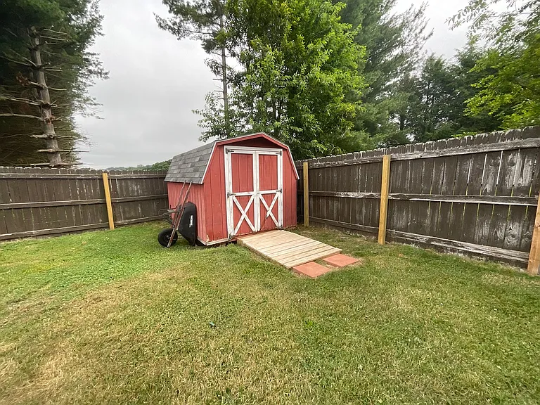 3984 Bruce St — Photo 26