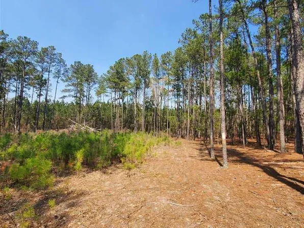 Wildwood Ct, Hartsville, SC 29550