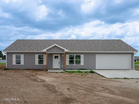 2nd image of 2159 Lyndell Blvd