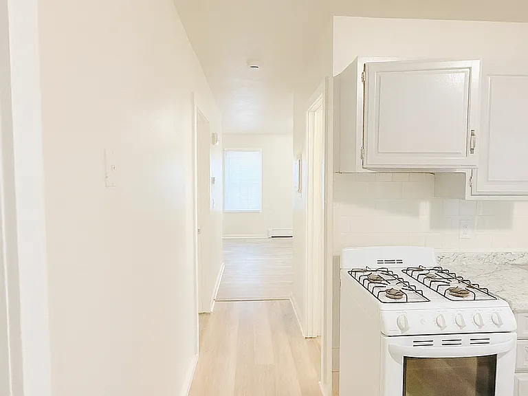 228 1/2 State St #2 — Photo 2