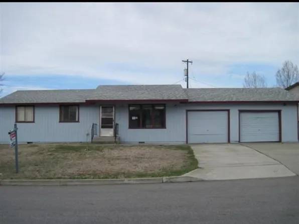 12022 E Railroad Cir, Spokane, WA 99206