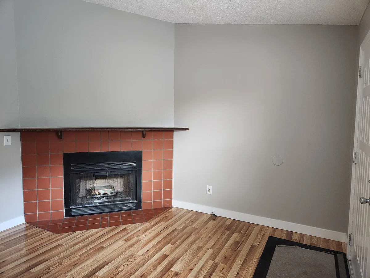 Building Photo - 8184 Washington St #125