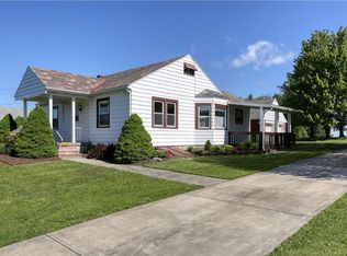 795 Hartzell School Rd, New Brighton, PA 15066