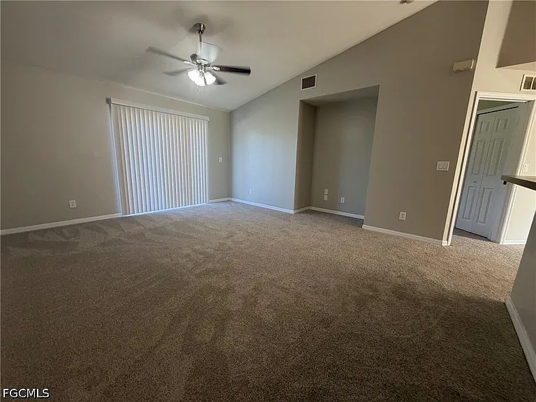 704 Gilbert Ave S — Photo 10