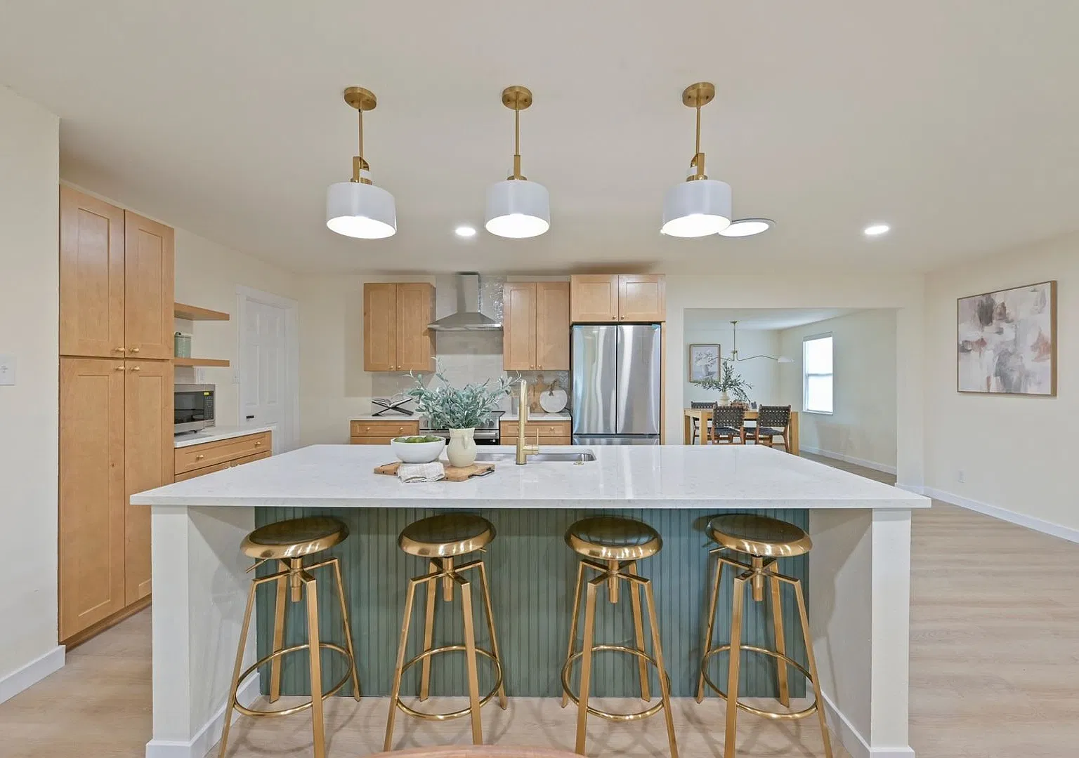 Charming 3BR House in Arvada — Photo 3