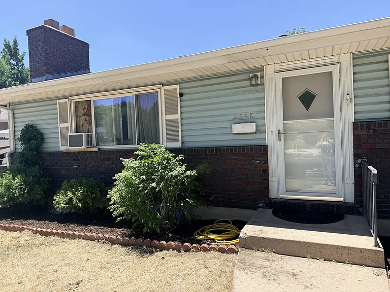 2338 N Circle Dr — Photo 31