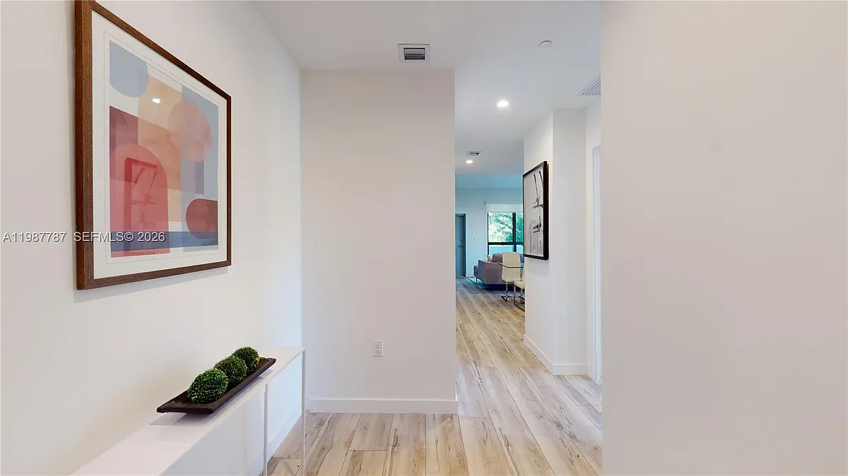 Building Photo - 24705 SW 129th Ave #115