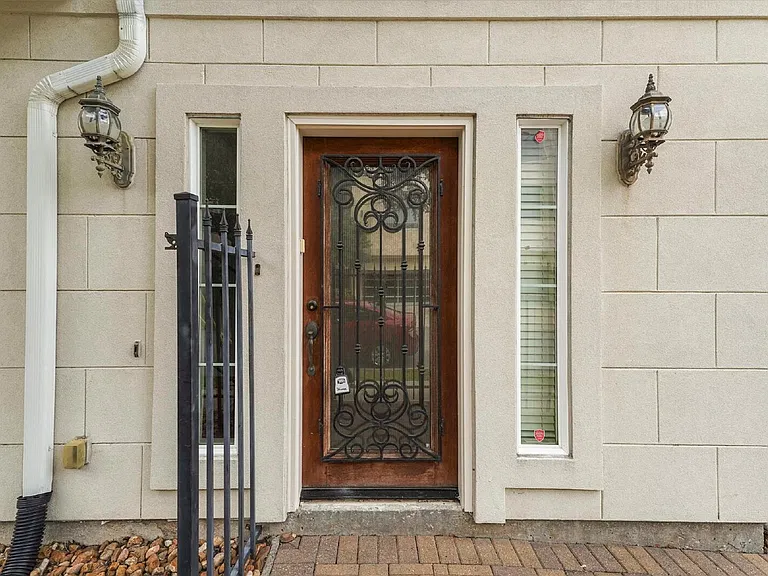 2418 Ralph St #A — Photo 3