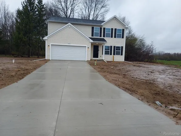 4055 Hidden View Dr, Flint, MI 48506