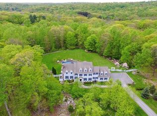 18 Dann Farm Rd #R, Pound Ridge, NY 10576