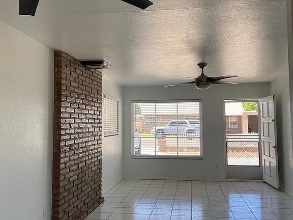 4th image of 1170 W Kofa Ct