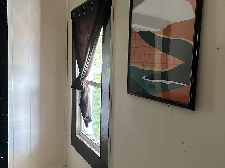 1844 Holly Ave — Photo 13
